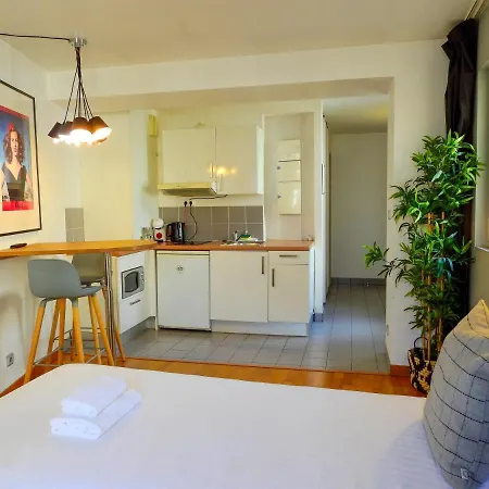 Charmant Studio Dans Un Immeuble Paris 5-2